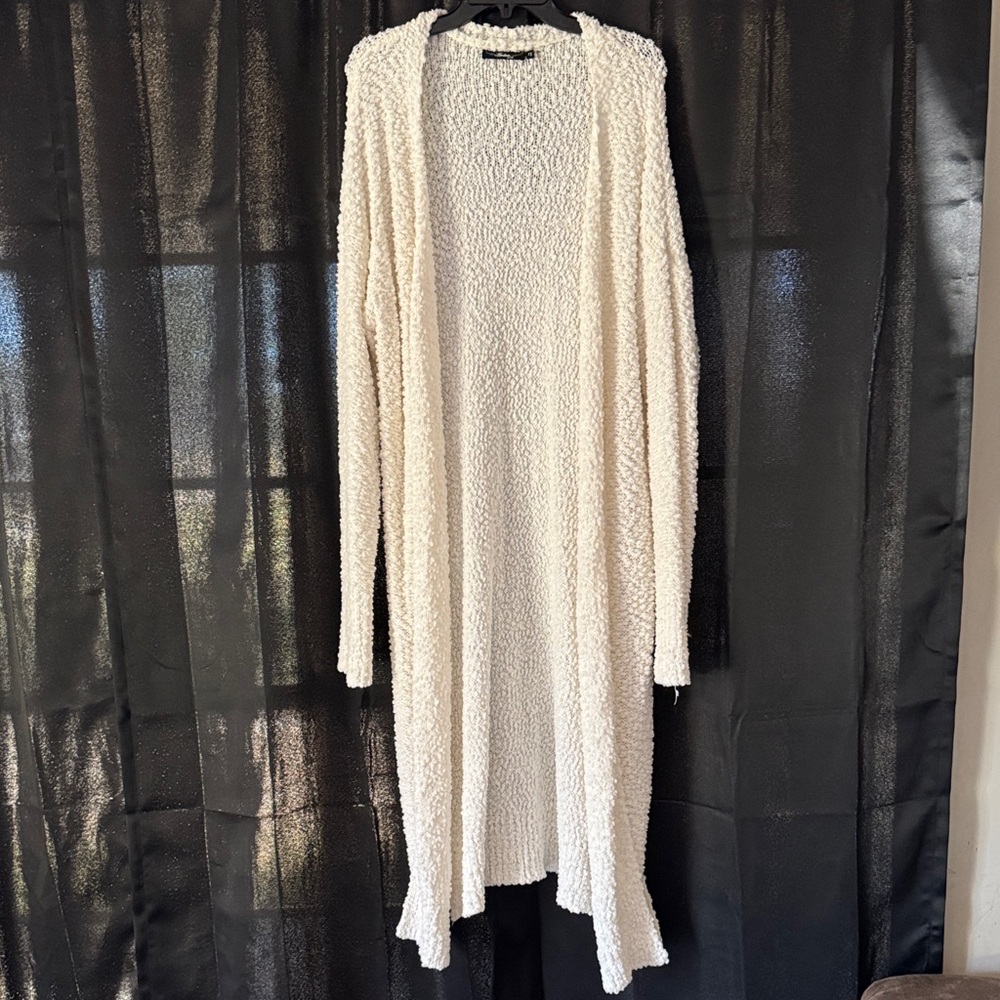 ANDREE BY UNIT Textured Puff Long Cream Cardigan